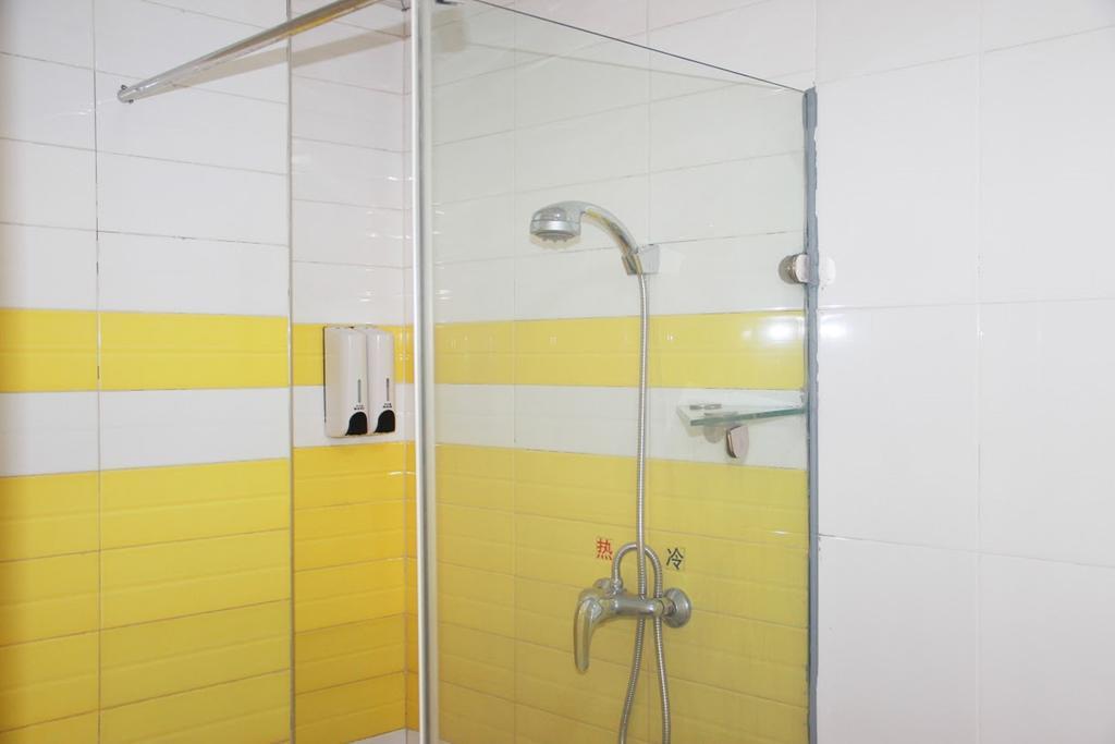 7Days Inn Qingdao Wusi Square Middle Xianggang Road Ruang foto