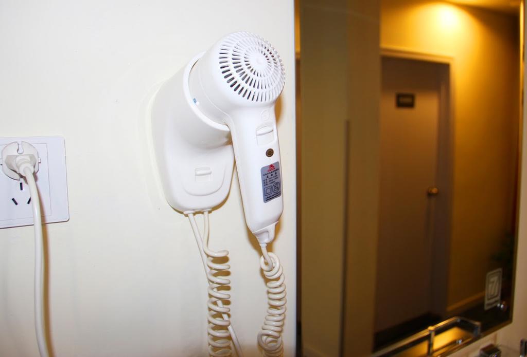 7Days Inn Qingdao Wusi Square Middle Xianggang Road Bagian luar foto