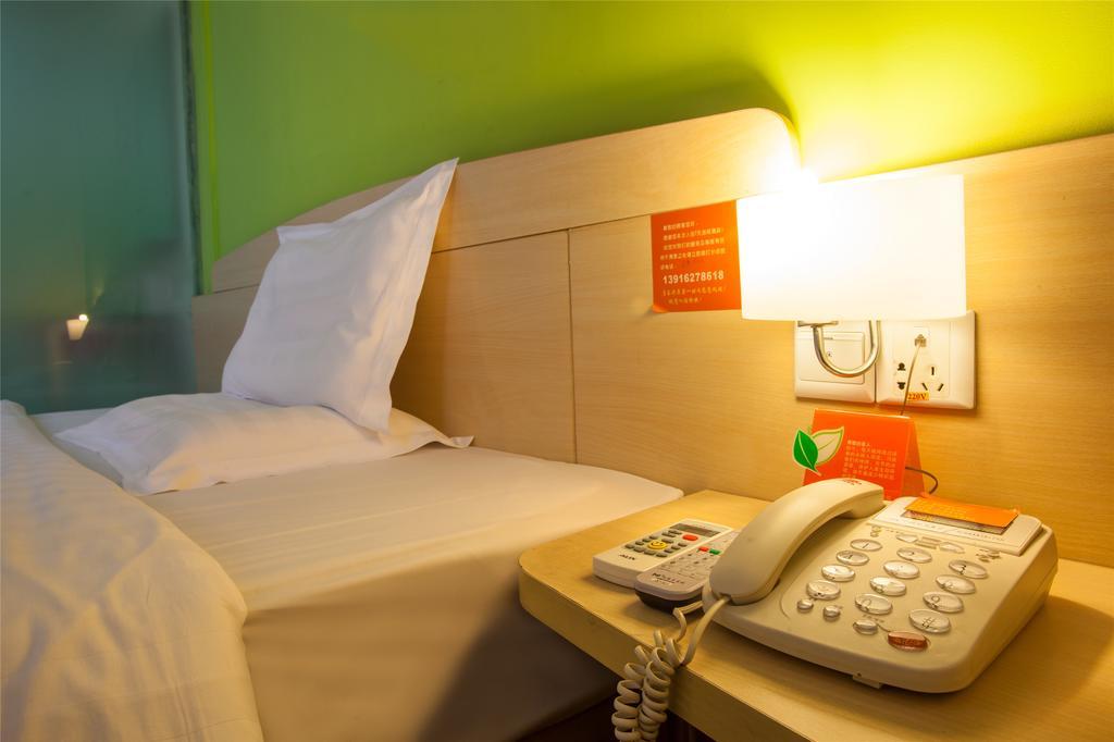 7Days Inn Qingdao Wusi Square Middle Xianggang Road Bagian luar foto
